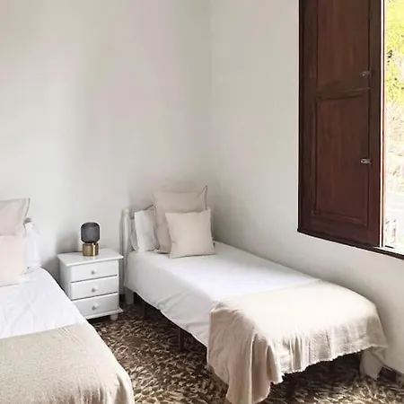 Casa Calcinas, Paz Y Comodidad بيت للعطل سانتا كروث ذي لا بال